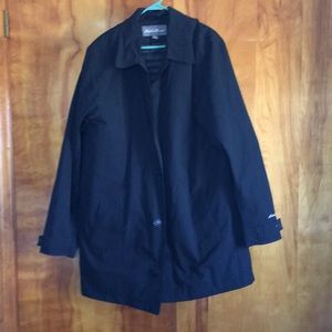 EUC Eddie Bauer men’s black collared coat in size T L